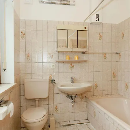 Holiday home Cosy In Hildfeld With Terrace Winterberg